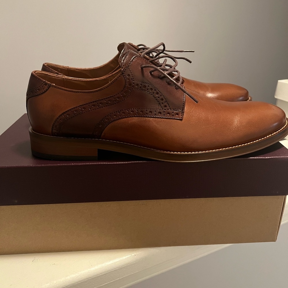 NWIB Johnston & Murphy Mens Dress Shoe